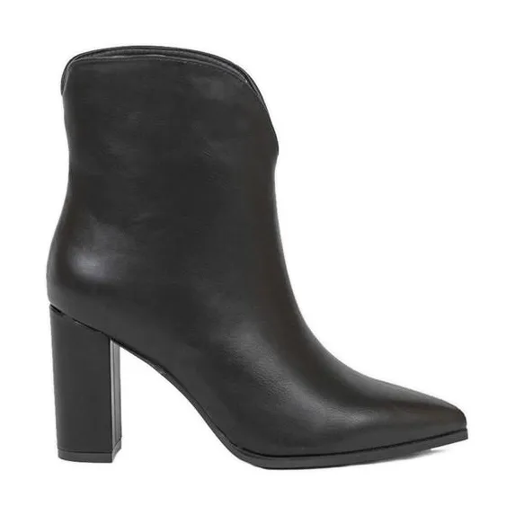 Bottines noires classiques sur le post Melanie le noir