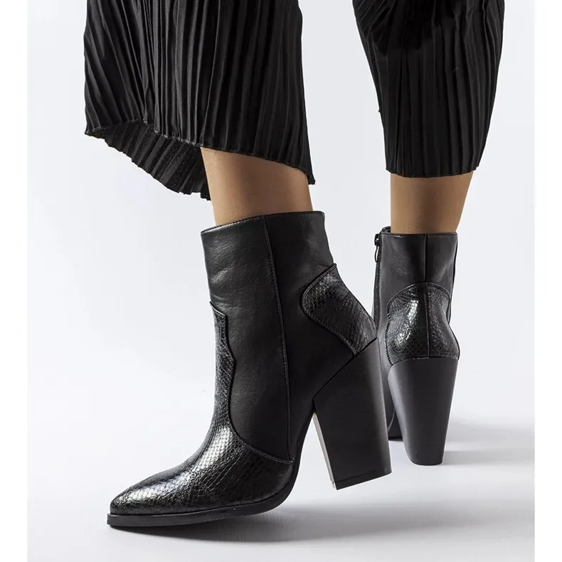 Bottines noires sur le poteau Kensley le noir