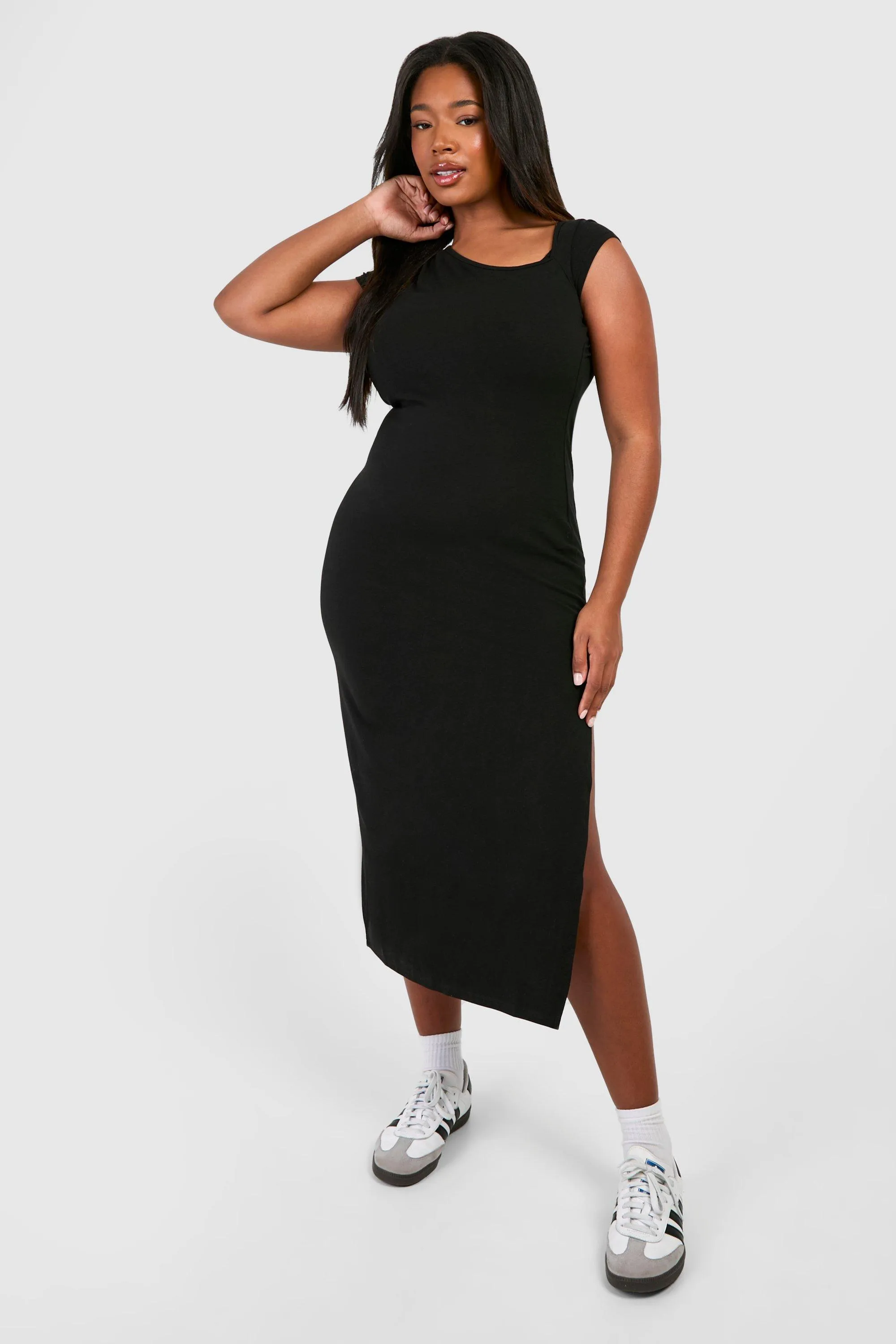 Grande taille - Robe mi-longue froncée asymétrique