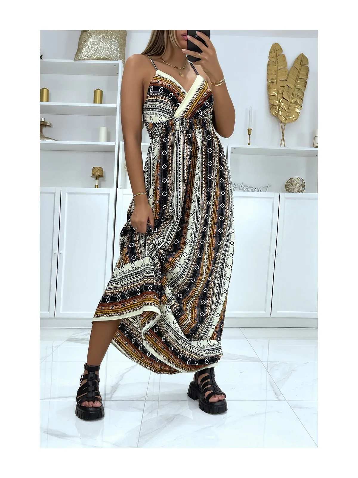 Longue robe très chic motif moutarde noir et beige 