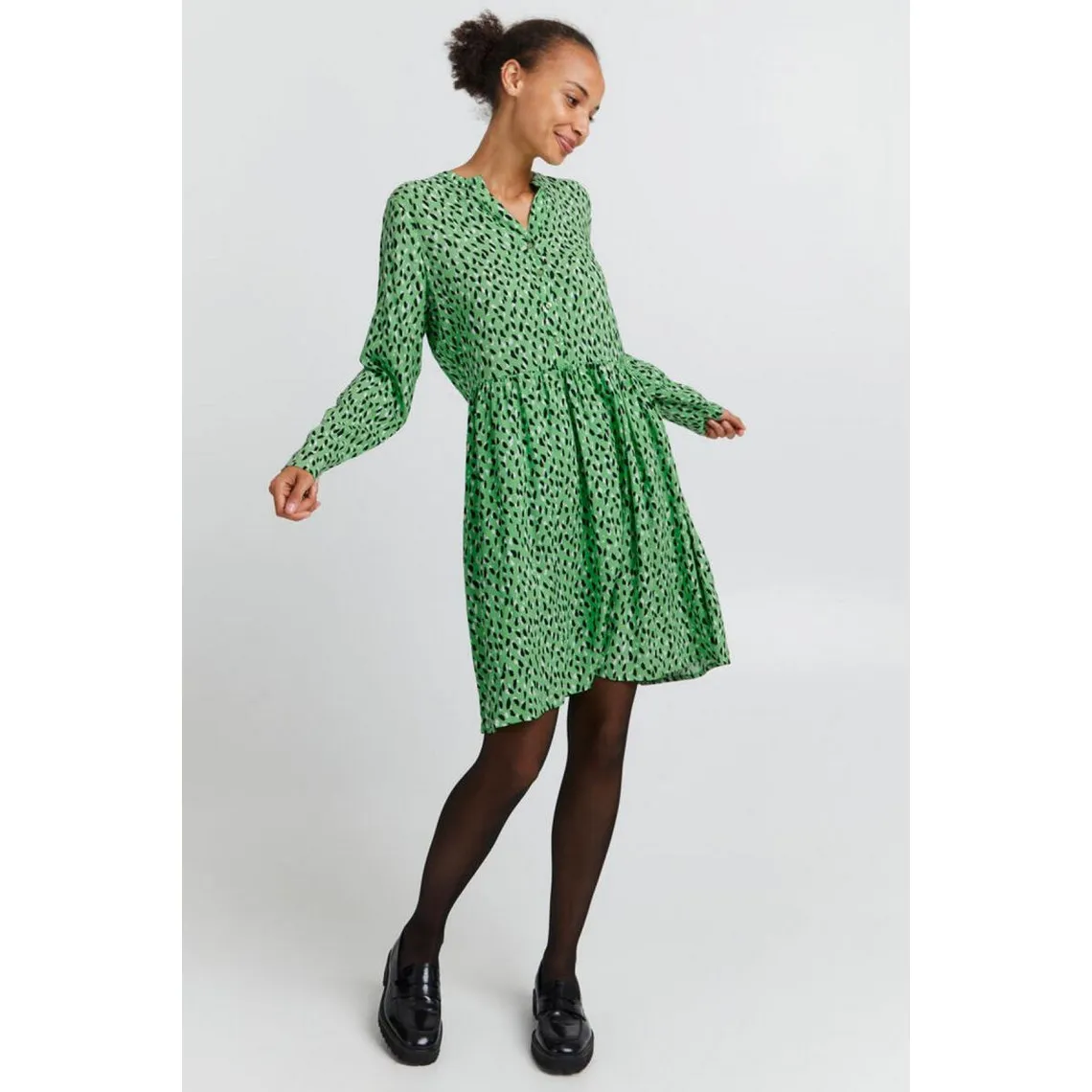 Robe courte verte manches longues en viscose | 3 Suisses