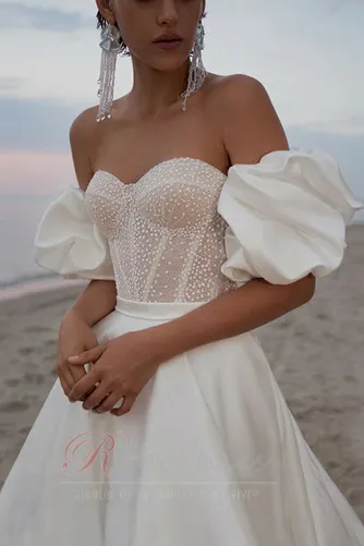 Robe de mariée Romantique Au Drapée Manquant Épaule Dégagée Satin