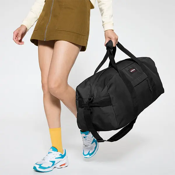 Sac polochon Station + 008 Black | Eastpak - Gandy.fr